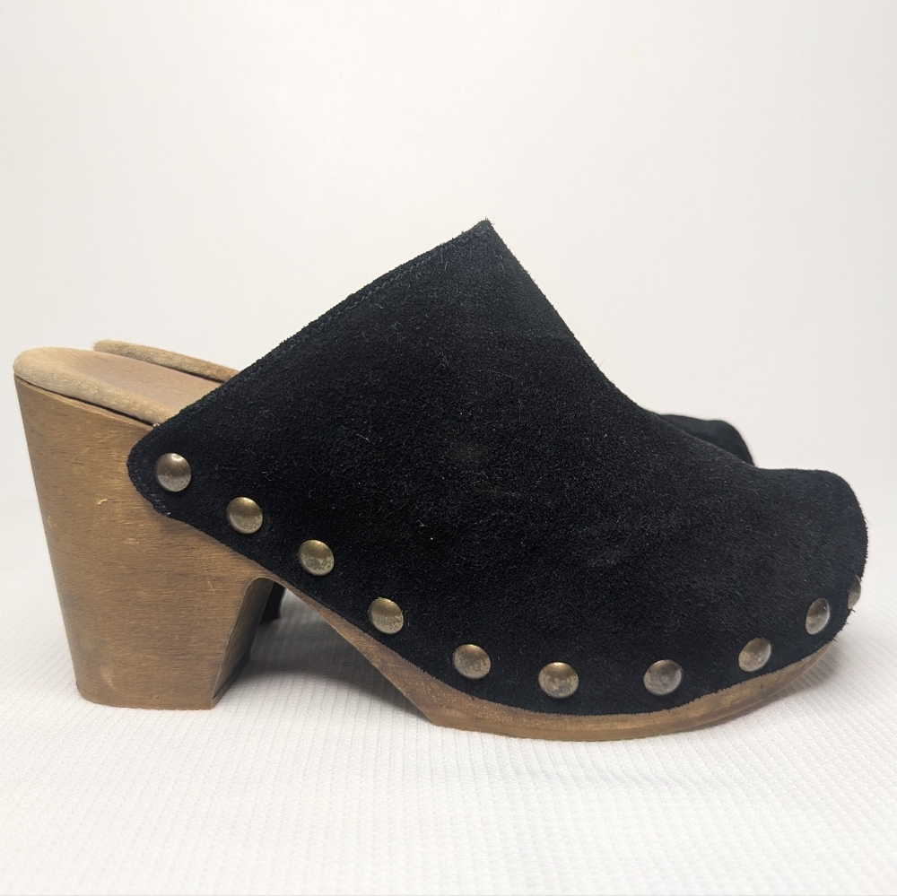 Free People Ring Leader Black Suede Studded Clogs Women's 6.5 / EUR 37